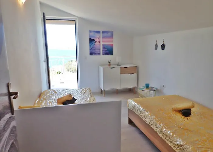Ela Enjoy Breathtaking Seaview Seline
