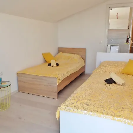 Ela Enjoy Breathtaking Seaview 公寓